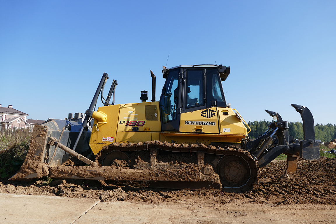 Аренда бульдозера New Holland d-180 в Москве по доступной цене