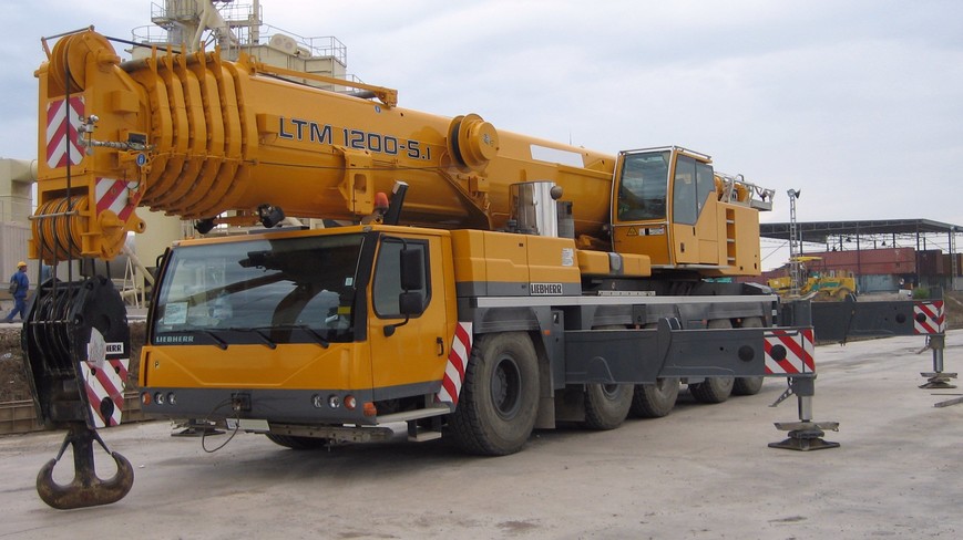 Автокран Liebherr LTM 1120 120 тонн